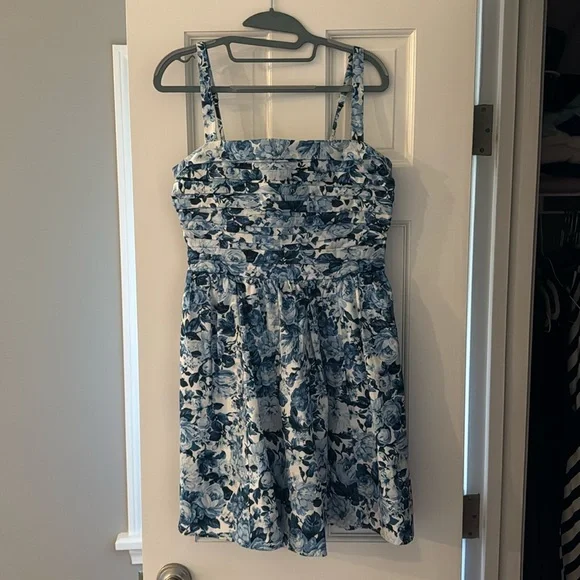 Abercrombie mini dress - Picture 1 of 5